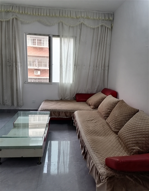 七中對(duì)面住房出租