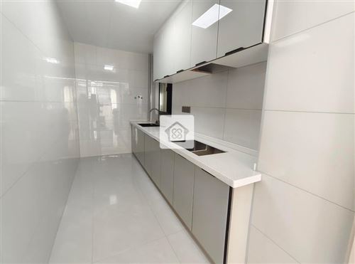 首付12萬買八字門電梯小3房精裝修