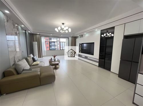 首付15萬單價5000多八字門精裝大三房