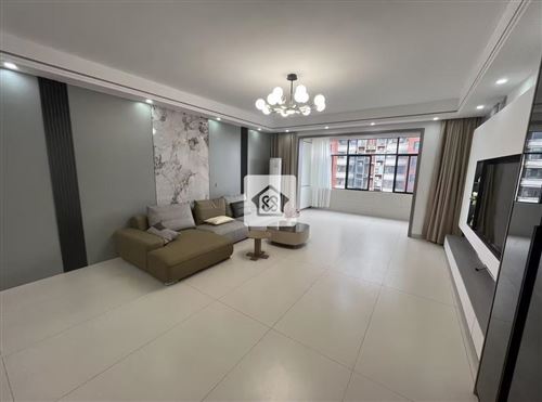 首付15萬單價5000多八字門精裝大三房