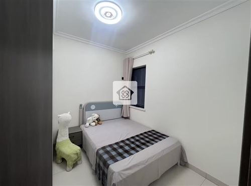 首付15萬單價5000多八字門精裝大三房