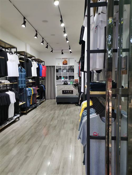 岳陽建湘路男裝店轉讓