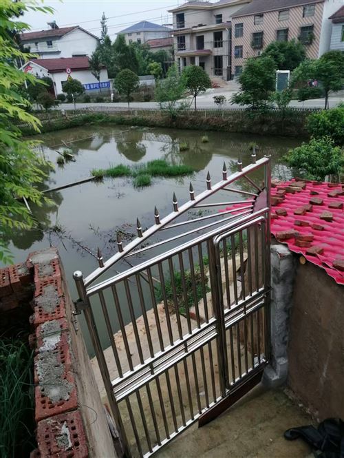 岳陽市云溪區(qū)郭家咀自建房180萬出售!