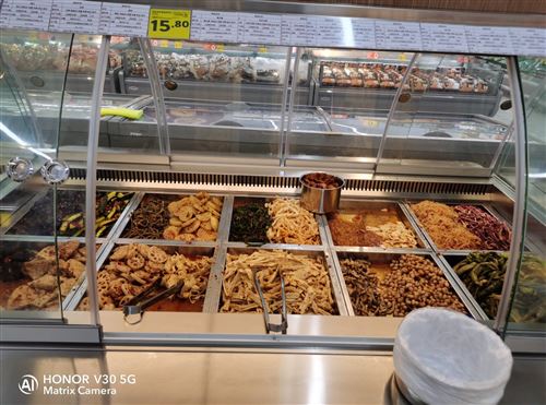 涼菜涼面攤位轉(zhuǎn)讓價(jià)格可談