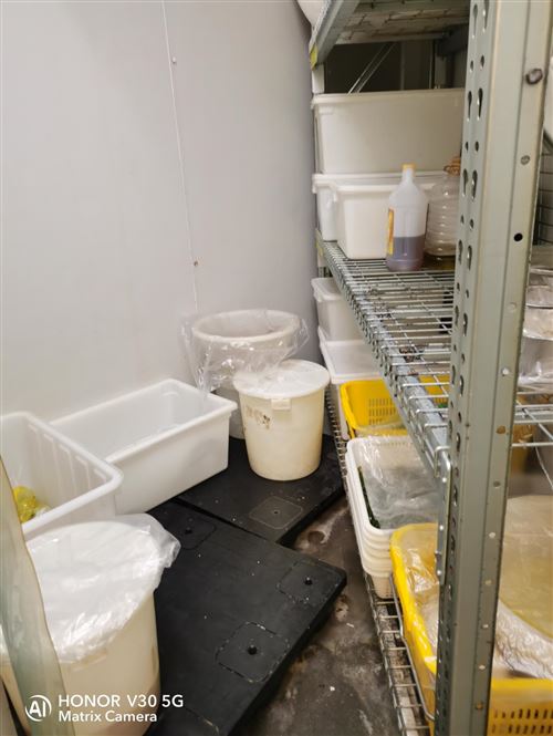 涼菜涼面攤位轉(zhuǎn)讓價(jià)格可談