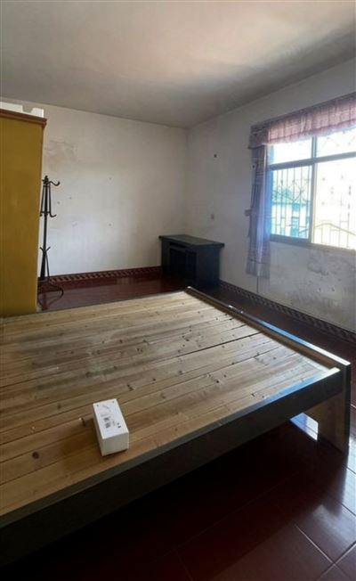 岳陽縣榮家灣,縣二中附近,房屋出售